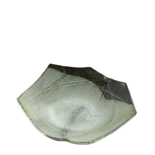 中皿　雲海 / W21.5×D20×H3.5cm